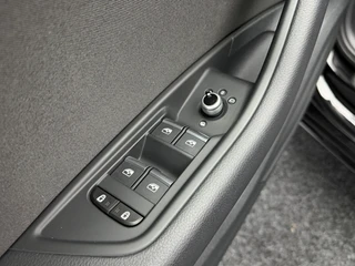 Audi A4 Avant 35 TFSI Advanced Edition Trekhaak Wegklapbaar | Virtual Cockpit | Navigatie MMI Plus / 12