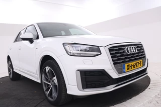 Audi Q2 30 TFSI Sport  S-line! Leer, Cruise, Navigatie / 6
