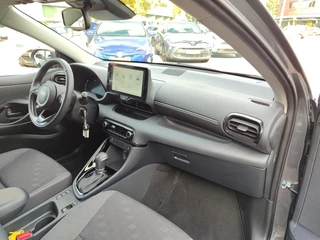 Toyota Yaris HYBRID 115 DYNAMIC STOEL/STUURVERW 16'' LM-VELGEN AD-CRUISE CLIMA APPLE/ANDROID PRIVACY GLASS CAMERA / 2