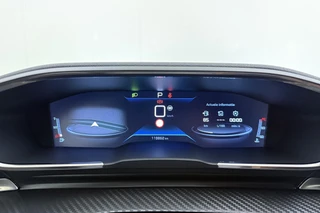 Peugeot 508 SW 1.2 PureTech GT | Achteruitrijcamera | Parkeersensoren | Full-map Navigatie | Climate control | Adaptive Cruise control | Stuurbediening | Inklapbare trekhaak | Parkeersensoren voor/achter | Verwarmde voorstoelen | Dakrails | Keyless entry | Lane-keeping system / 33