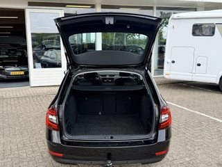 Škoda Octavia Combi 1.5 TSI Style 150pk DSG  | Trekhaak | Apple/Android | Adapt. Cruise | Stoelverwarming | PDC | ECC / 11