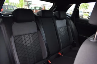Volkswagen Polo 1.0 TSI R-Line Business | Pano | IQ | Beats | Stoelverwarming / 21