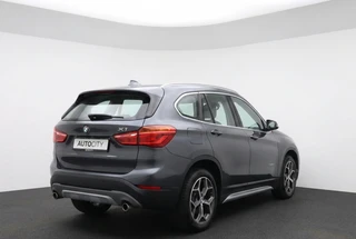 Bmw X1 sDrive20i Orange Edition 192PK Pano | Leder | HUD | Stoelverwarming / 6