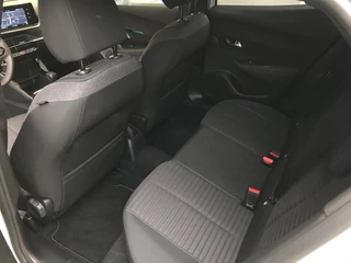 Peugeot 2008 1.2 PureTech Style | Camera | Navigatie / 11
