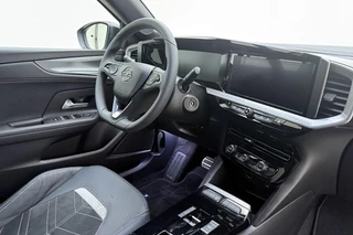 Opel Mokka 1.2 Turbo Hybrid GS 136pk | Navigatie | Camera | Cruise Control | Climate Control | Lichtmetalen Velgen | LED Verlichting / 16