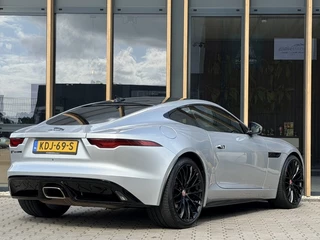Jaguar F-TYPE P300 RWD R-Dynamic / 2