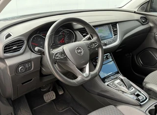 Opel Grandland X 1.6 Turbo Hybrid Business Edition / 29