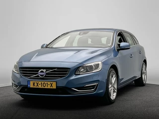 Volvo V60 1.5 T2 Summum | Origineel NL | Pano/dak | Trekhaak | Camera | Leder | Stoelverwarming | / 45