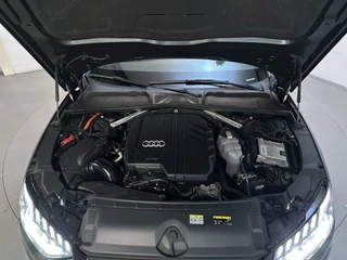 Audi A4 Avant 35 TFSI S Edition Competition LED Stoelverwarming Camera DAB+ Navigatie / 17