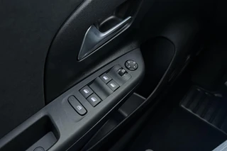 Opel Corsa 1.2 Turbo Ultimate | 100PK | Automaat | LED Matrix verlichting | Climate Control | Apple Carplay & Android Auto | Camera achter | Alcantara bekleding / 21