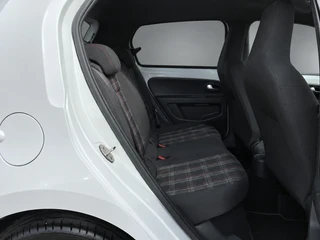 Volkswagen up! 1.0 TSI GTI 116 pk  | 17 inch lichtmetaal | stoelverwarming | climate control | zwart dak-spiegels | NL auto / 20