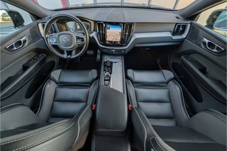 Volvo XC60 2.0 T8 Twin Engine AWD R-Design Panorama Trekhaak / 7