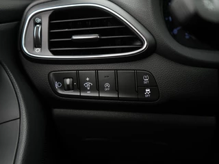 Hyundai i30 Wagon 1.0 T-GDi MHEV Comfort Cruise control | Airco | Stoelverwarmin / 29