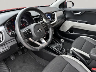Kia Stonic T-GDi 100 PK Sports Edition 1e eigenaar | Navigatie | Trekhaak | Camera / 12