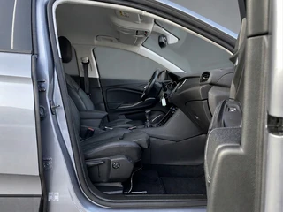 Opel Grandland X 1.2 Turbo Business Executive 130 pk  | 1e eigenaar | dealer onderh. | leder interieur | navigatie | camera | carplay / 18