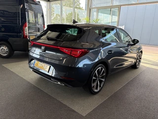 SEAT Leon 1.5 eTSi DSG 150pk FR Bns. Intense KEYLESS/CAMERA/VIRTUAL/18INCH/WINTERPACK / 23