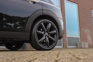 Mini Clubman 1.5 Cooper Richmond Park Edition | 1e eigenaar | Dealer onderhouden | Apple Carplay | Harman kardon | DAB | Keyless entry | Panoramadak | Sportstoelen | LED | PDC / 43