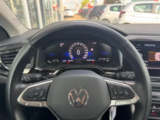 Volkswagen Taigo 1.0 TSI Life Business|Carplay|PDC|Navi|Stoelverwarming / 24