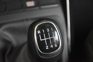 KIA Stonic 1.0 T-GDi MHEV 100pk DynamicLine / 27