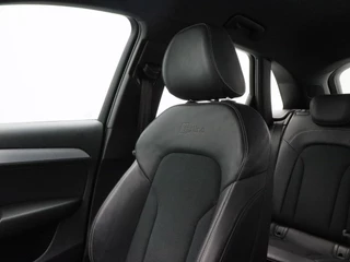 Audi Q3 1.4 TFSi 150 Pk Automaat S-Line | Trekhaak | Half Leer | Cruise Control | Camera | Climatronic | Navigatie | 18 Inch / 34
