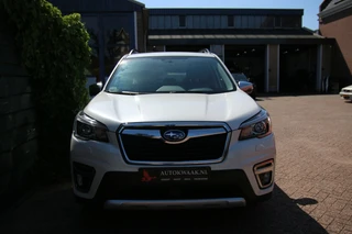 Subaru Forester 2.0i e-BOXER Luxury / 38