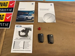 Volkswagen Tiguan 1.5 TSI ACT Highline Business R / Pano / 2x Massage / ACC / Trekhaak / Zeer kompleet ! / 44