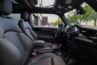 MINI 3-deurs 1.5 Cooper Classic  | PANO | HUD | CAMERA | KEYLESS | LEDER | / 15