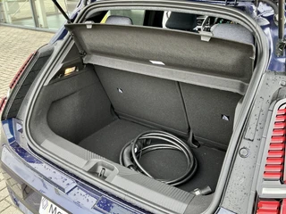 Renault 5 Comfort Range Techno 52 kWh  | V2G | Harman Kardon | Winter Pack | Pack Advanced Driving Assist | 18Inch Chrono | Two-Tone | Stoel+Stuurverwarming | Blindspot | Navigatie | Apple CarPlay/Android Auto / 16
