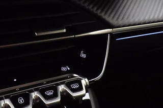 Peugeot 208 1.2 Hybrid 145pk e-DCS6 GT | Alcantara | Adaptieve Cruise Control | Navigatie | Climate Control / 31