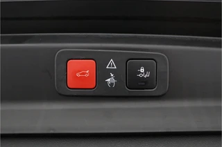 Peugeot 5008 1.2 PureTech Active Pack Business  GT - Trekhaak - All Seasonbanden - Schuif/kantel dak - Virena zekerheidspakket €895 / 53