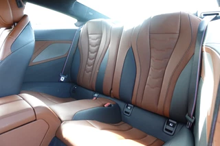 BMW 8 Serie M850i xDrive High Executive  | Carbon Core | Adaptive Cruise | Full Option! | / 33