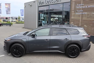 Toyota bZ4X Touring Dynamic 75 kWh NIEUW & DIRECT LEVERBAAR! BLIND-SPOT PARK-SENSOREN STOEL/STUURVERW APPLE/ANDROID 18" LM-VELGEN / 2
