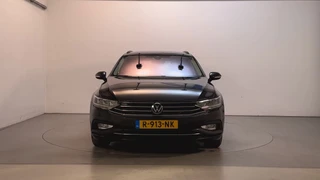 Volkswagen Passat Variant 1.5 TSI 150pk DSG Business Stoelverwarming Virtual Cockpit Navigatie DAB+ / 14