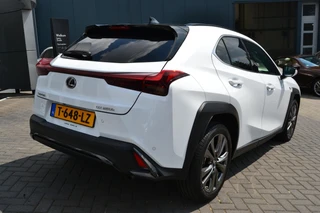 Lexus UX 250h F Sport Design NL-AUTO FACELIFT STOELVERW TRIPLE-LED / 5