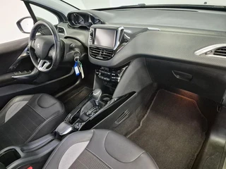 Peugeot 2008 1.2 Automaat Allure / 10