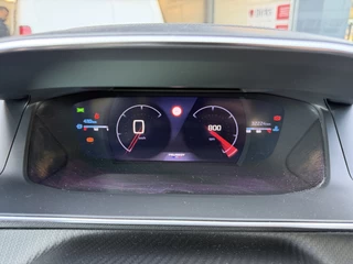 Peugeot 208 100pk GT (Camera - Keyless Entry - Parkeersensoren V+A - LED - Navigatie - Automatische Airco - Draadloos laden - Apple Carplay - 3D Cockpit) / 18