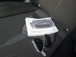 Cupra Leon 1.5 eTSI Business Intense AUT.* Navigatiesysteem * Elektrische stoelen met memory * Parkeercamera * / 16