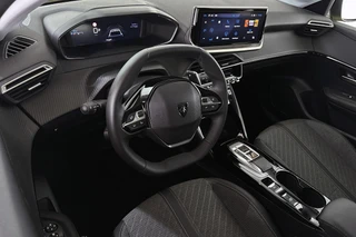 Peugeot 208 1.2 Hybrid 110 e-DCS6 Allure Apple CarPlay Climate Control 16" / 6