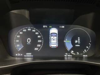 Volvo XC40 1.5 T4 Recharge | Apple/Carplay | Elek.Kofferklep | Camera / 40