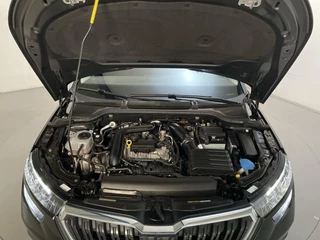 Skoda Kamiq 1.0 TSI 110pk Ambition Parkeersensoren Climate Control DAB+ Cruise Control / 17