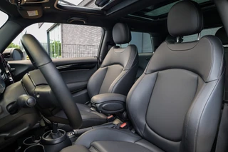 MINI 3-deurs 1.5 Cooper Classic  | PANO | HUD | CAMERA | KEYLESS | LEDER | / 6