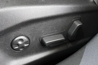 Peugeot 308 SW 1.6 Plug-in Hybrid 195 GT / 18