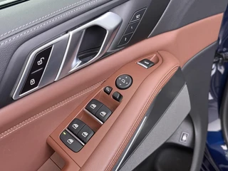 BMW X5 xDrive45e High Executive BOMVOL! | PANO | HARMAN KARDON | LASER LED | ELEK. ACHTER KLEP | ELEK. TREKHAAK | STOELVERWARMING | ELEK. MEM. SEAT | ACHTERUITRIJCAMERA | 22'' VELGEN | RIJKLAAR PRIJS + 12 MND BOVAG GARANTIE | / 24