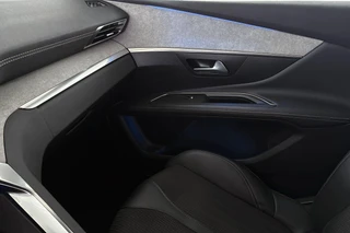 Peugeot 3008 1.2 PureTech GT Black Pack Trekhaak Keyless Stoelverwarming / 39