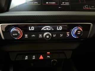 Audi A1 citycarver 25 TFSI epic Parkeersensoren Climate Control Navigatie Cruise Control / 10