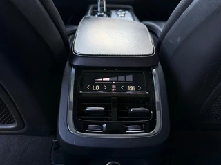 Volvo XC90 2.0 T8 Twin Engine AWD Inscription 7-Zitter - Hybrid NL Auto Pano Leder Stoel memory Stoelverw. Camera Bowers/Wilkins / 22