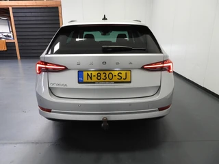 Skoda Octavia Combi 1.0 TSI Business Edition NAVI/TREKH./CLIMA/LED/16"LMV! / 37