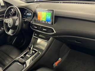 MG EHS 1.5 TGDI Luxury / 11