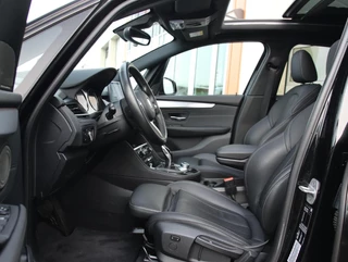 BMW 2-serie Active Tourer 220i High Executive M-sport | Uniek!! / 5