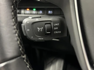 Peugeot 3008 1.6 HYbrid 225 Allure Pack Business CARPLAY NAVI ECC ADAPTIEF CRUISE. / 26